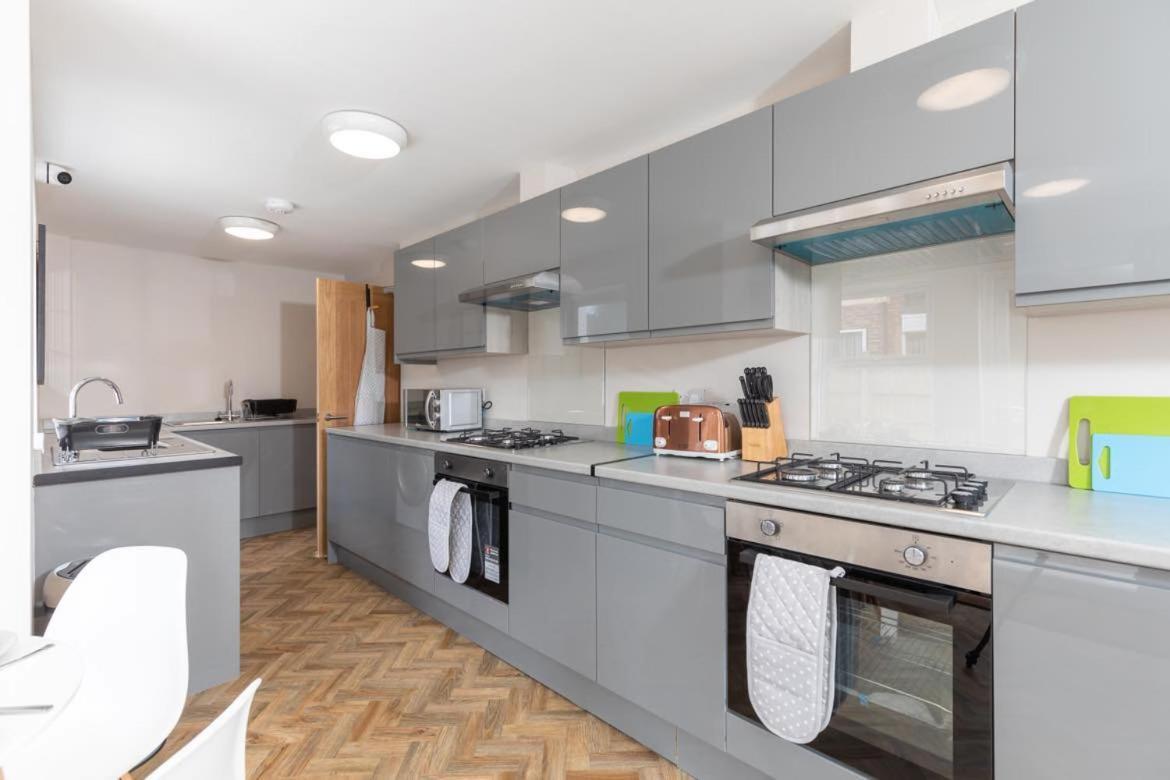 Ocean Apartments, Apartment 1 - Bright And Modern 1 Bedroom Apartment リトルハンプトン エクステリア 写真